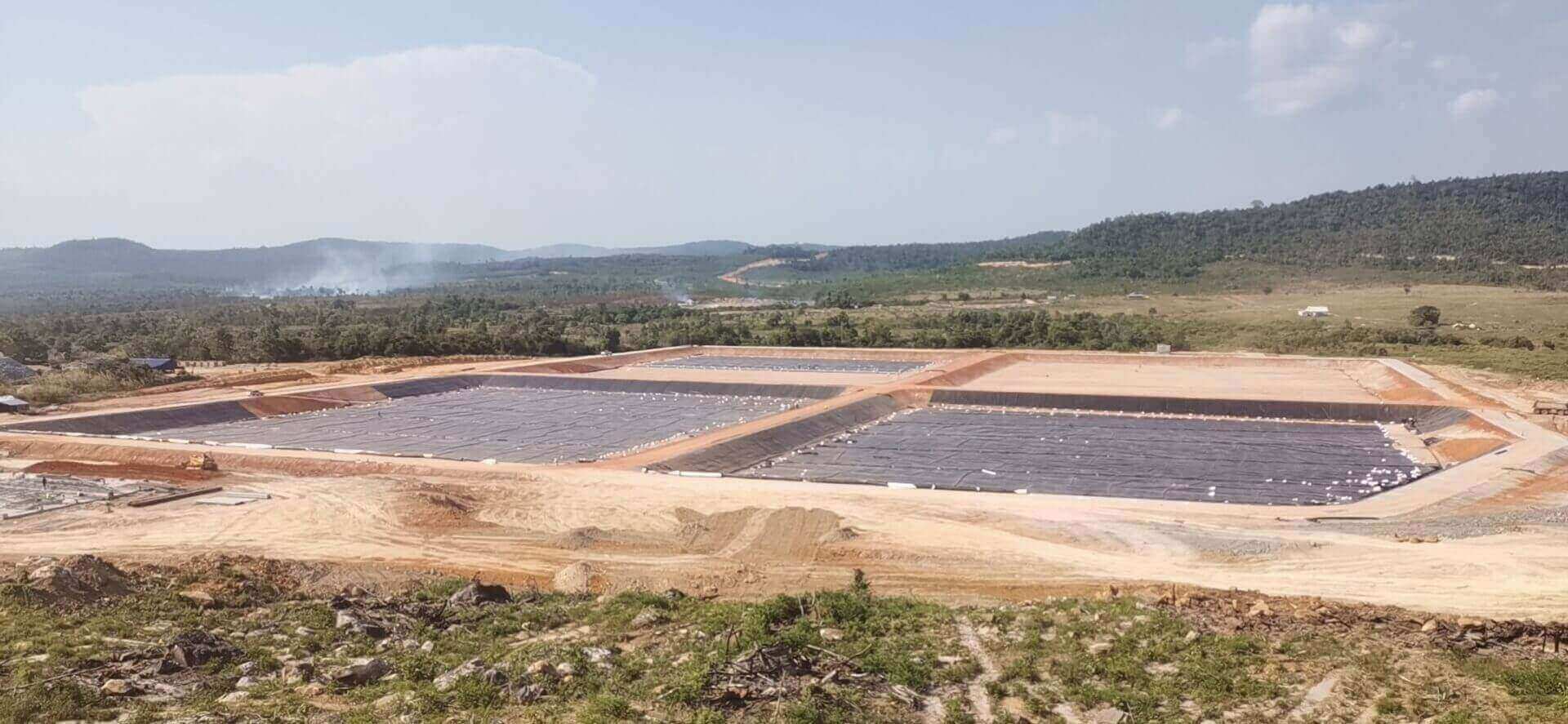 textured geomembrane for landfill