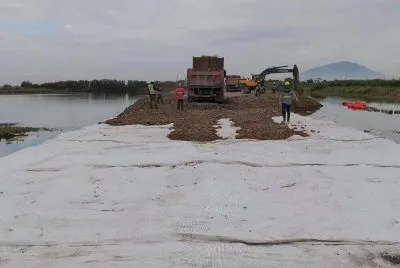 high strength 600/50KN PET woven geotextile for railway construction