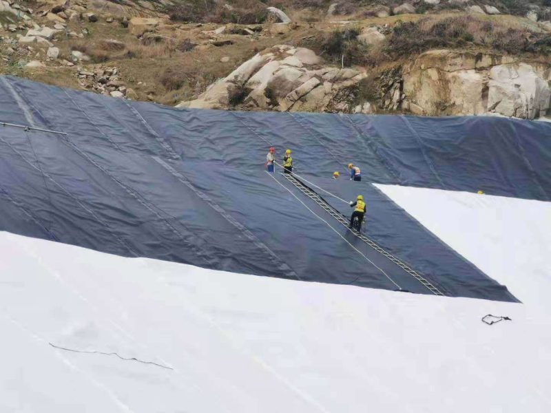 geomembrane geotexitle for landifll mining